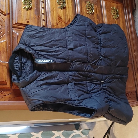 NWT BOOHOO PLUS BLACK PUFFER OVERSIZED UTILITY VEST  CINCHED WAIST - Picture 4 of 11
